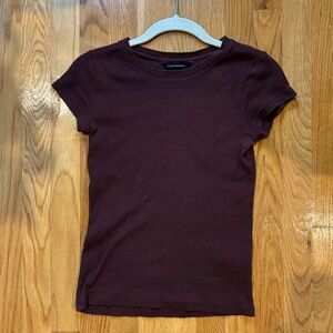 Club Monaco Maroon Ribbed Short Sleeve Tee
